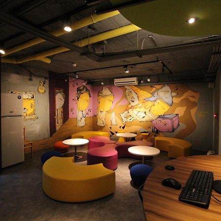 Backpackers Hostel - Ximen Taipei Eksteriør billede