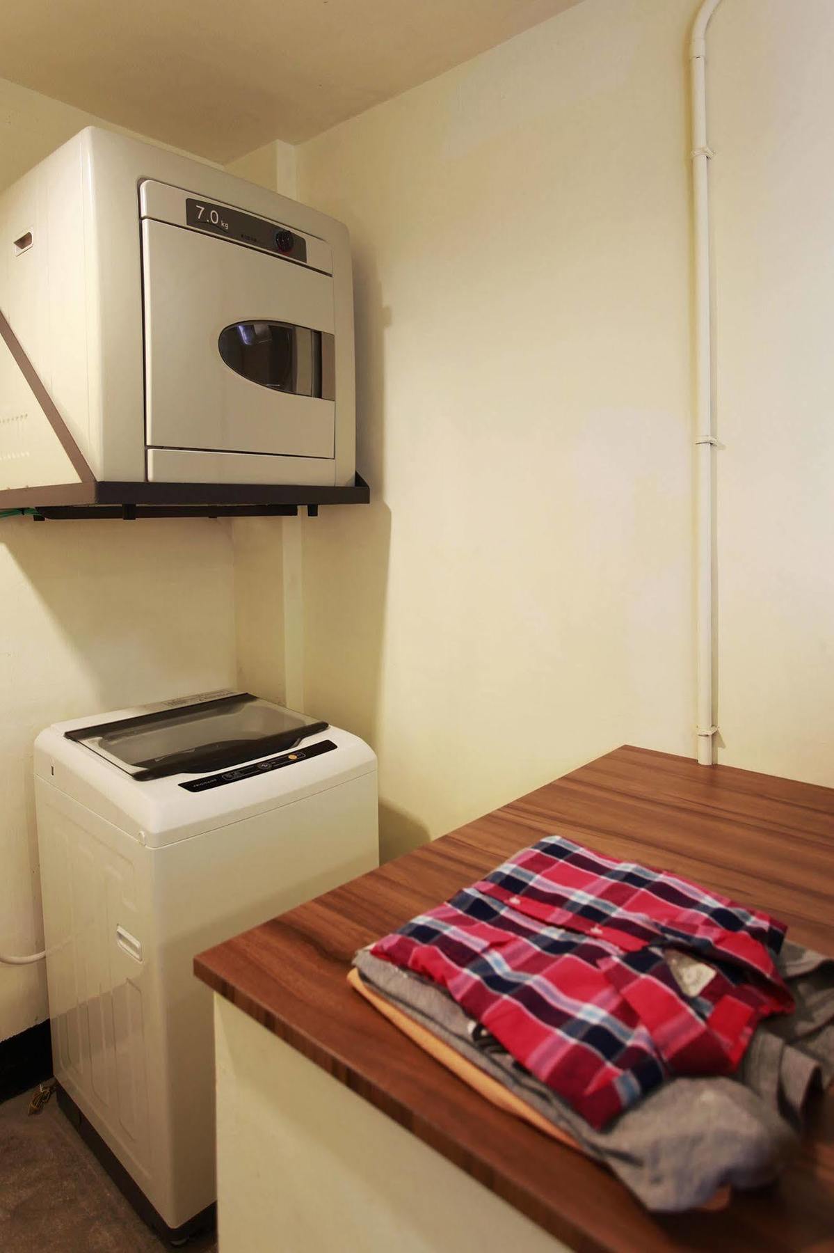 Backpackers Hostel - Ximen Taipei Eksteriør billede