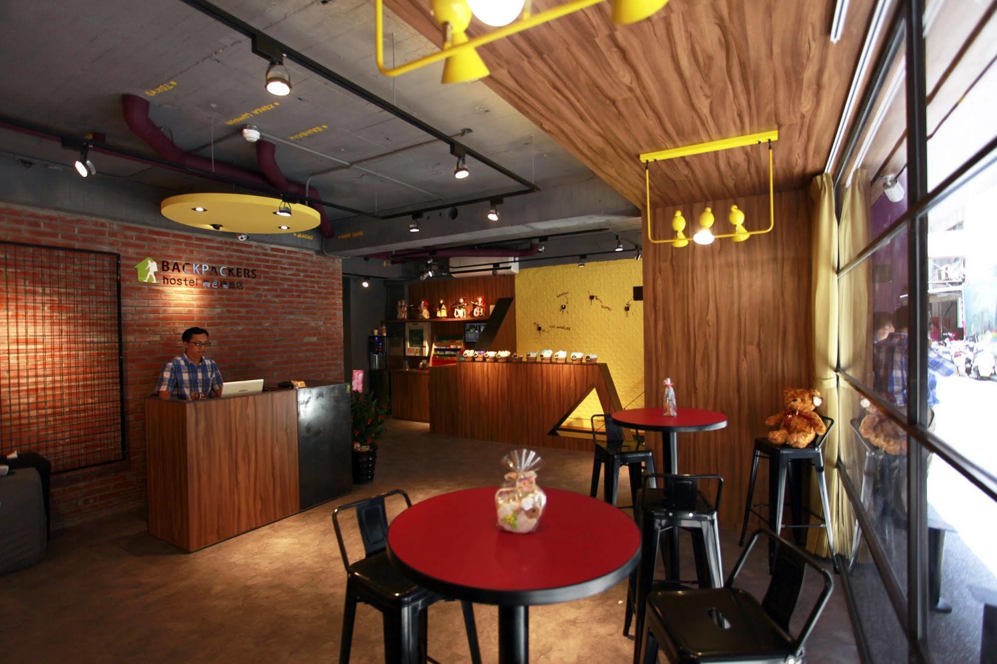 Backpackers Hostel - Ximen Taipei Eksteriør billede