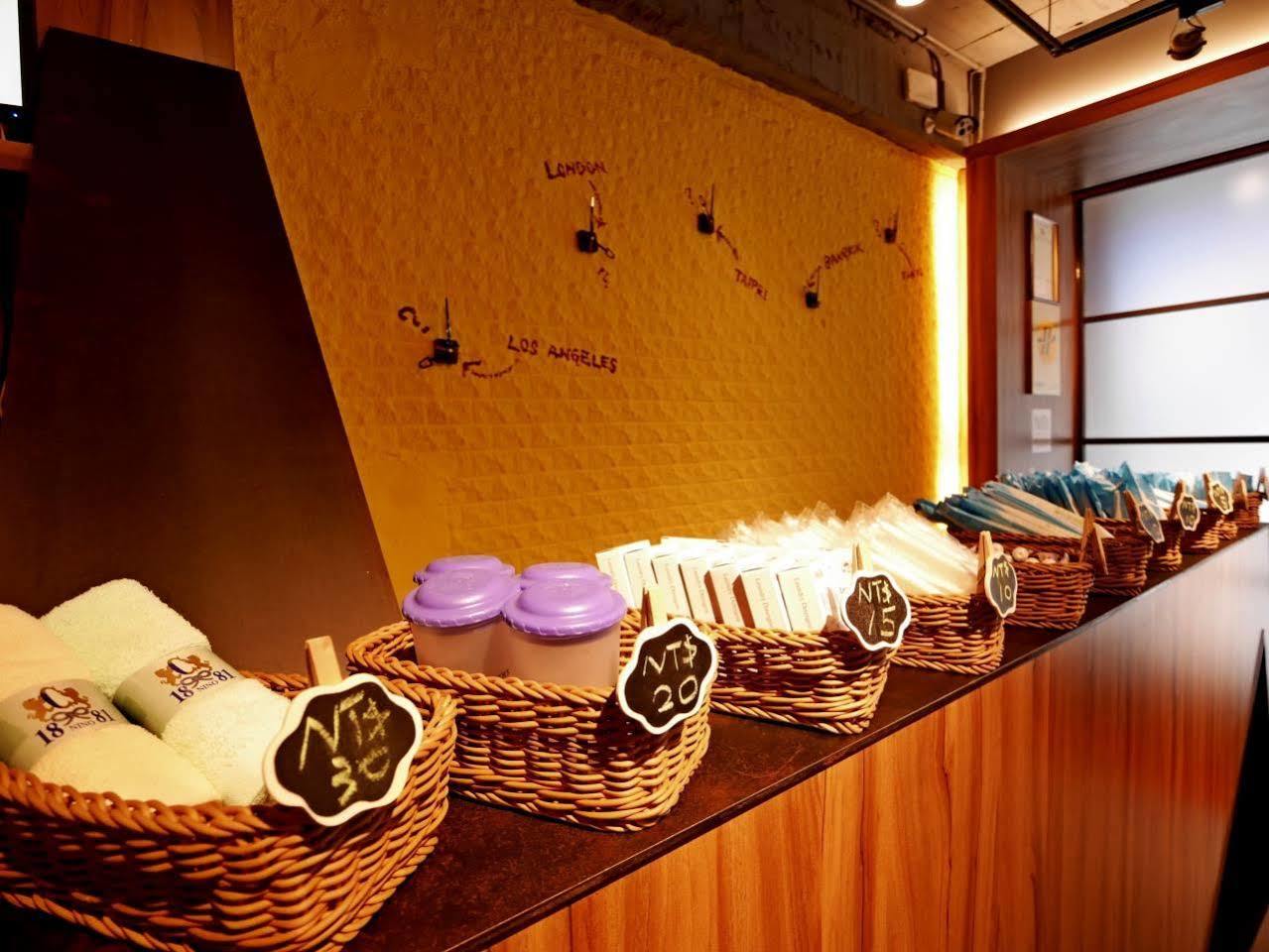 Backpackers Hostel - Ximen Taipei Eksteriør billede